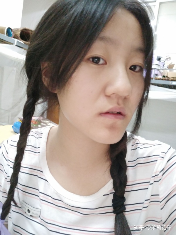 鞋拔子脸?是不是很丑?