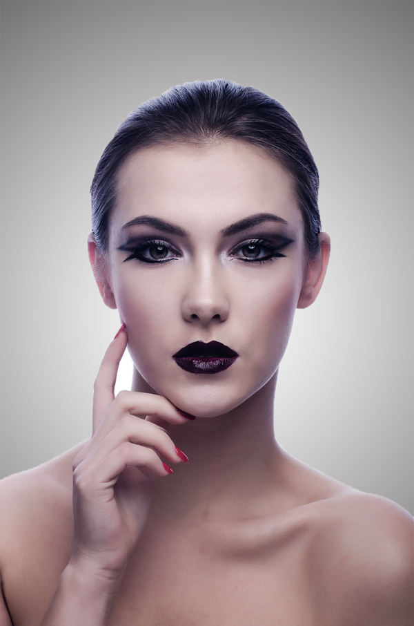 用ps进行人物换脸或脸部细节交换时怎样肤色矫正来达到无痕的效果